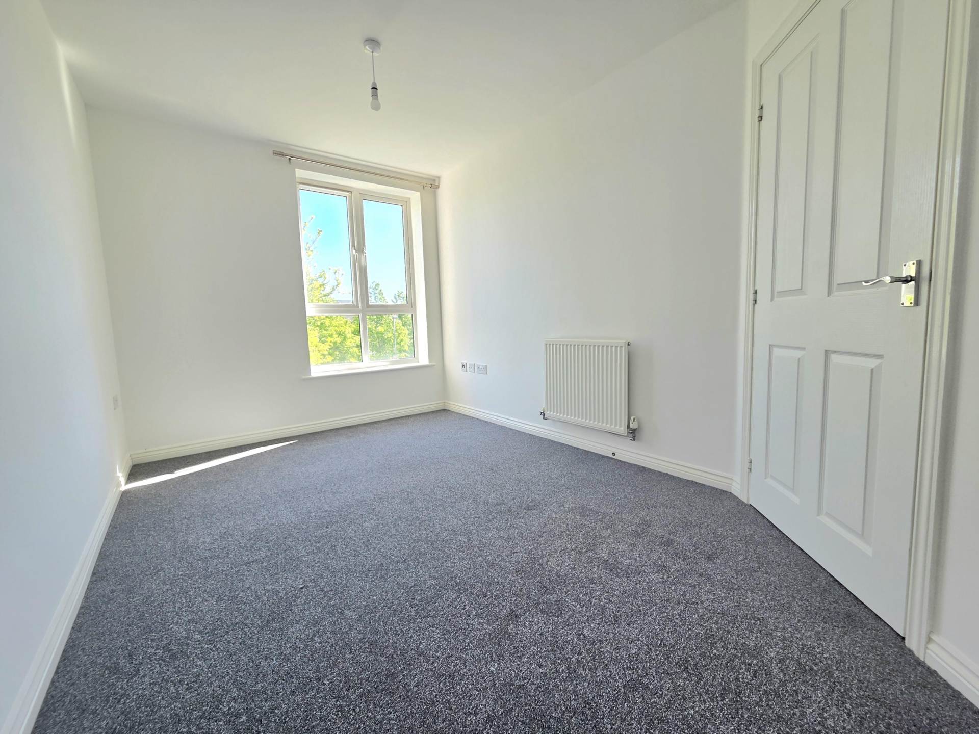 Nicholas Charles Crescent, Aylesbury, Image 6