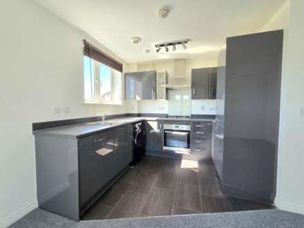 Nicholas Charles Crescent, Aylesbury, Image 4