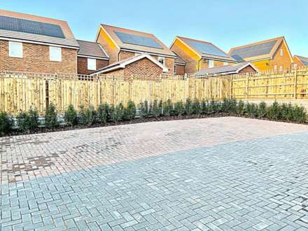 Langley Avenue, Eaton Leys, Image 15
