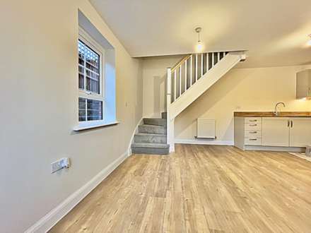 Langley Avenue, Eaton Leys, Image 7