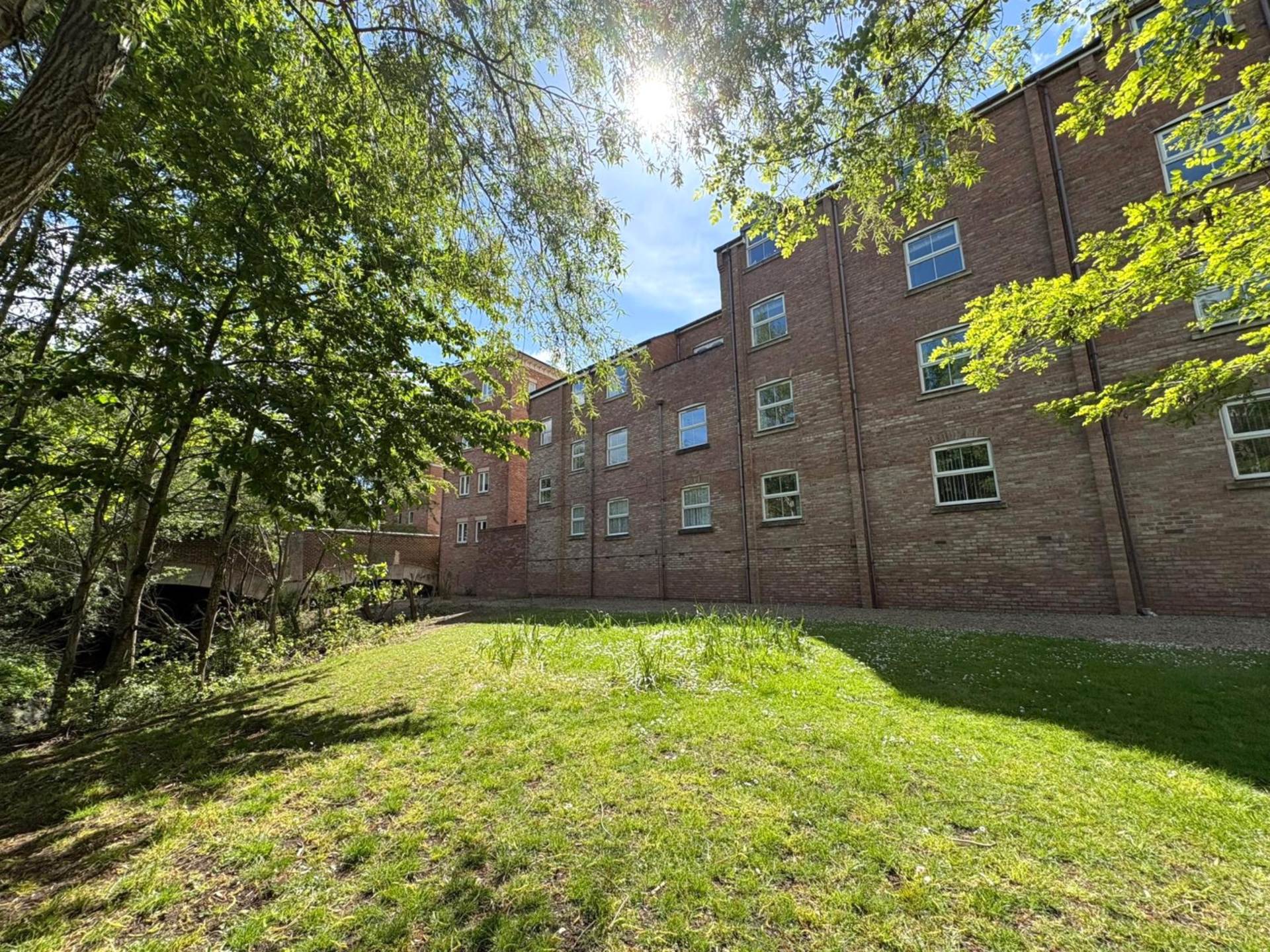 Crowell Mews, Fairford Leys, Image 10