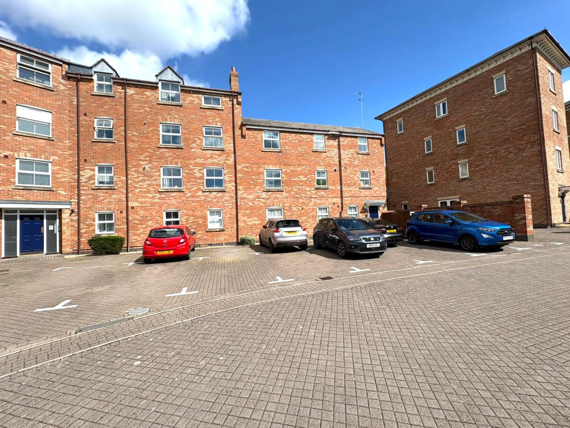 Crowell Mews, Fairford Leys, Image 16