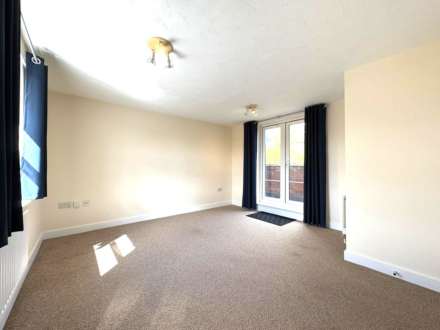 Crowell Mews, Fairford Leys, Image 2