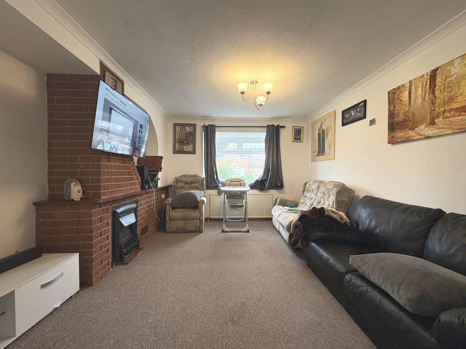 Seaton Drive, Aylesbury, Image 2