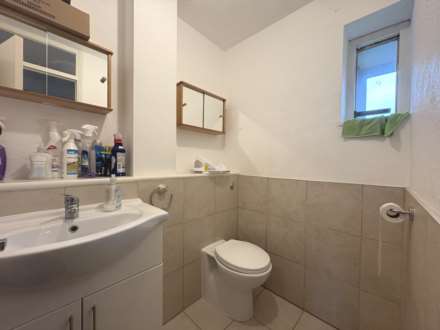 Seaton Drive, Aylesbury, Image 9