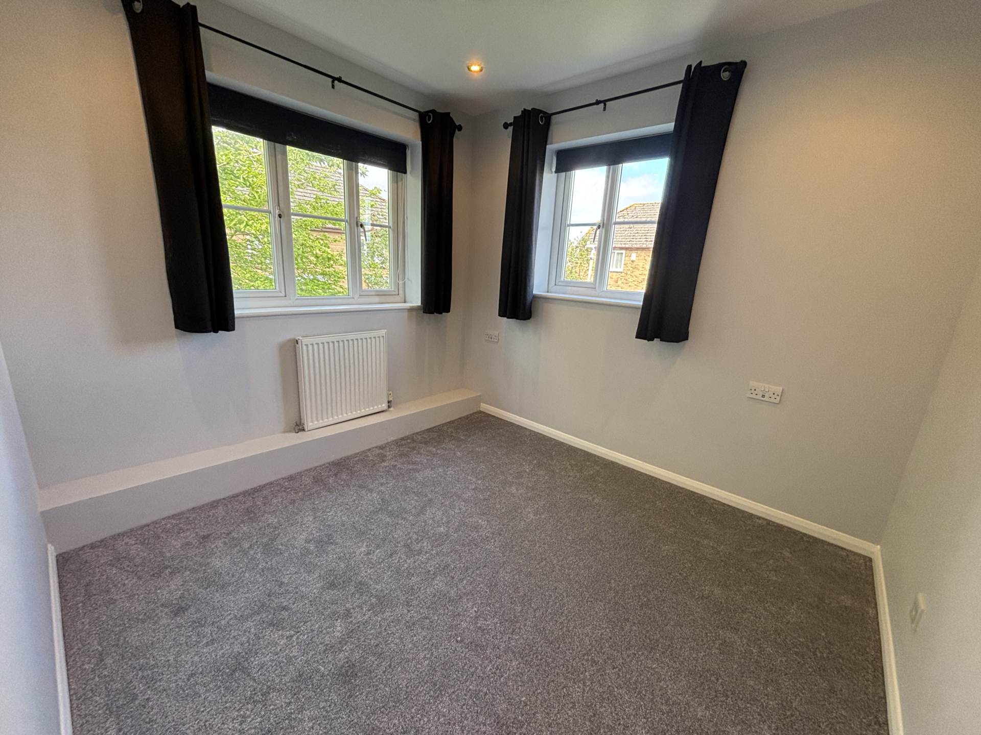 Lark Vale, Aylesbury, Image 4