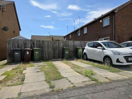 Ashfield Avenue, Bushey, Image 8