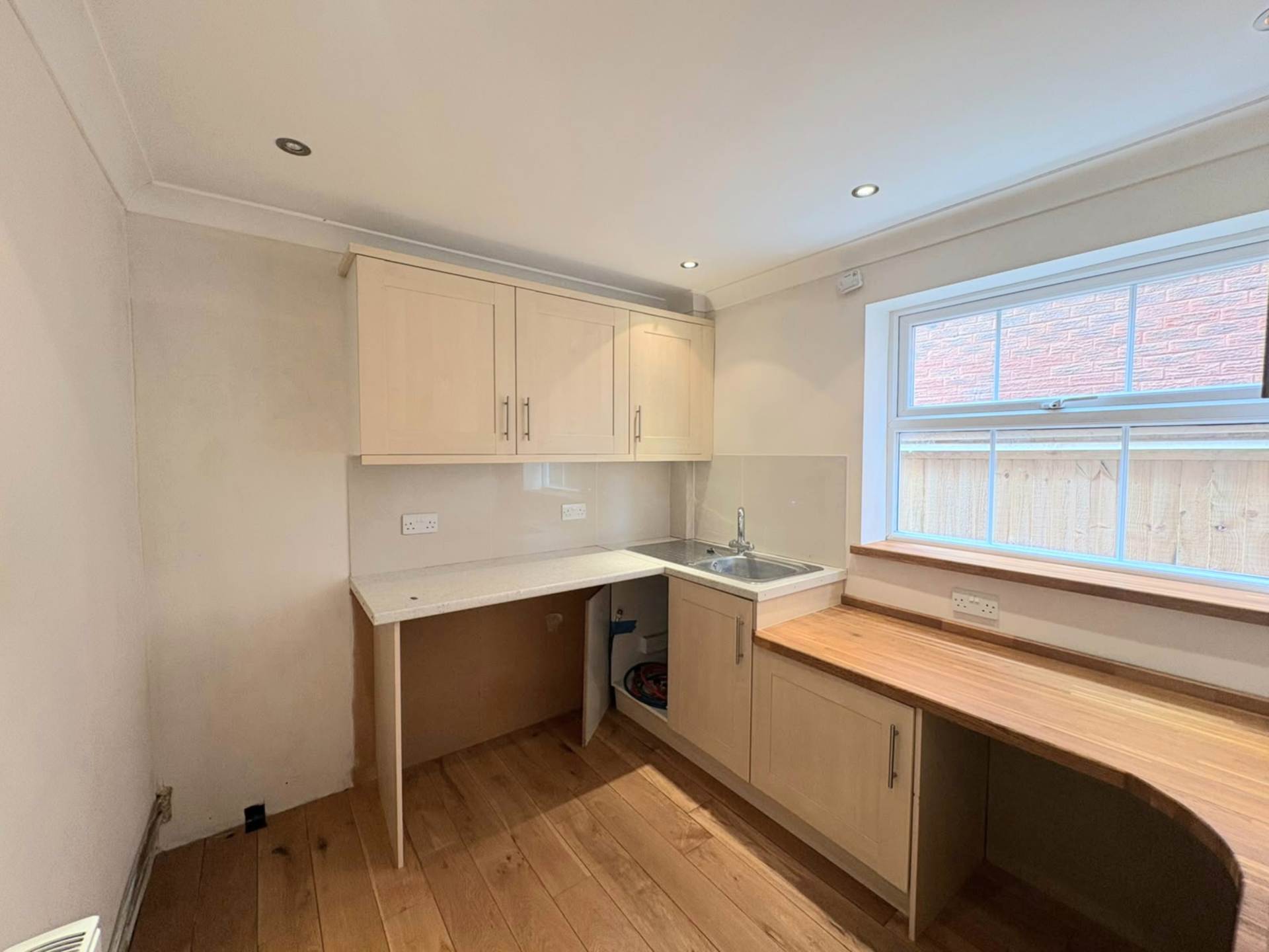Diane Walk, Aylesbury, Image 10