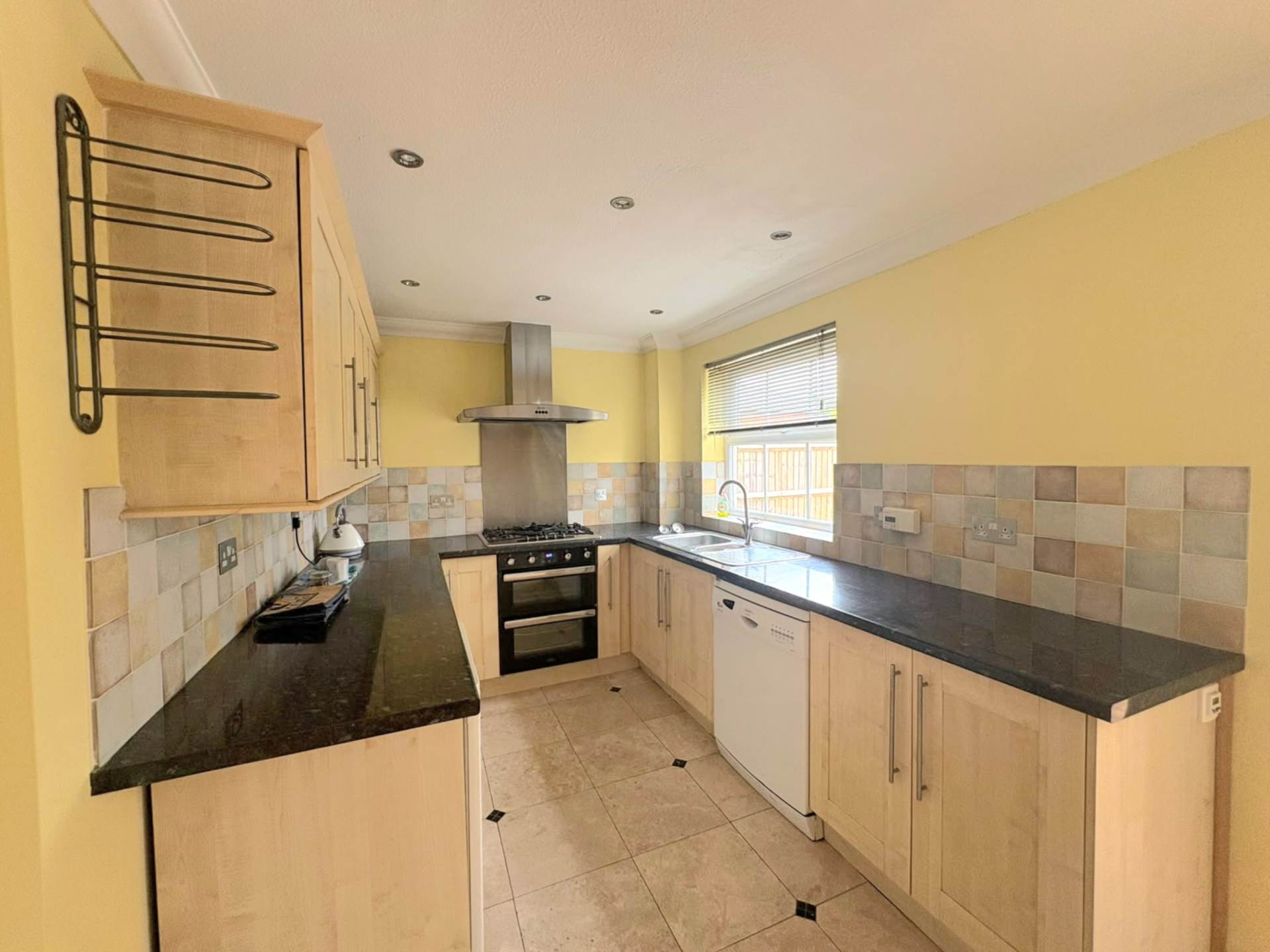 Diane Walk, Aylesbury, Image 5