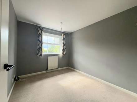 Diane Walk, Aylesbury, Image 15