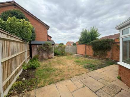 Diane Walk, Aylesbury, Image 17
