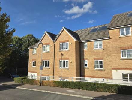 Monarch Way, Leighton Buzzard, Image 1