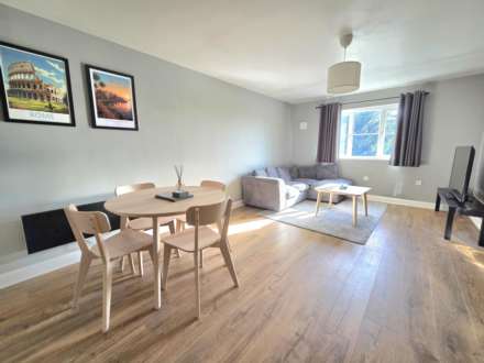 Monarch Way, Leighton Buzzard, Image 3