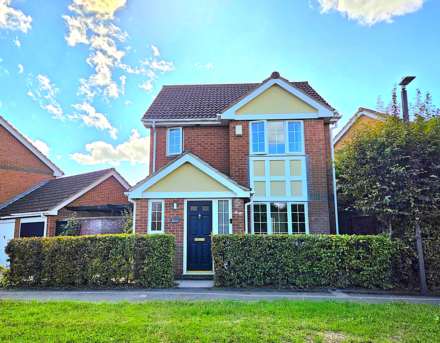Property For Sale Britten Grove, Milton Keynes