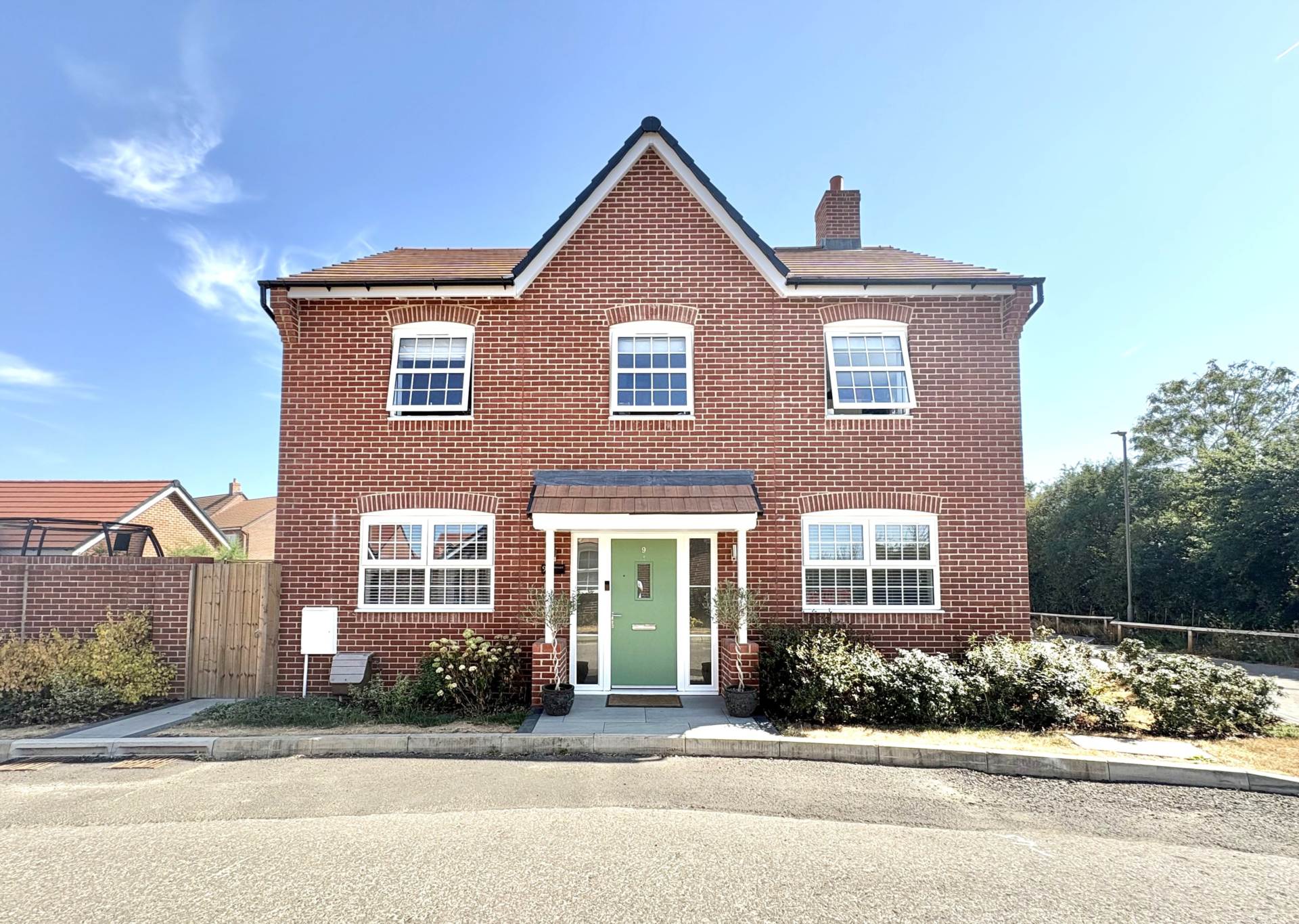 Crowfoot Way, Kingsbrook, Image 1