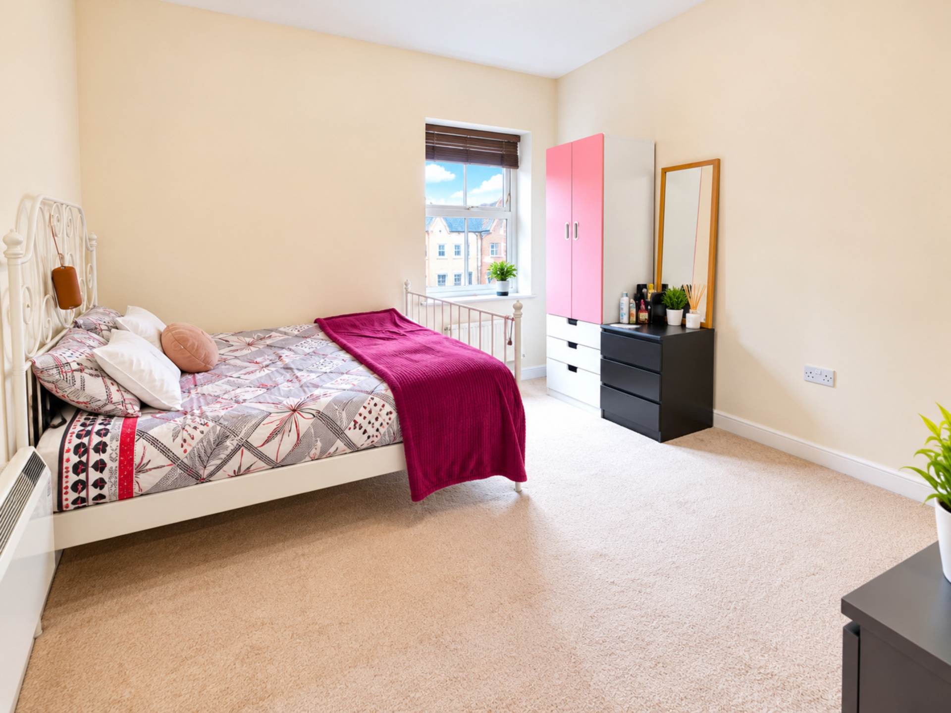 Broka Court, Aylesbury, Image 3