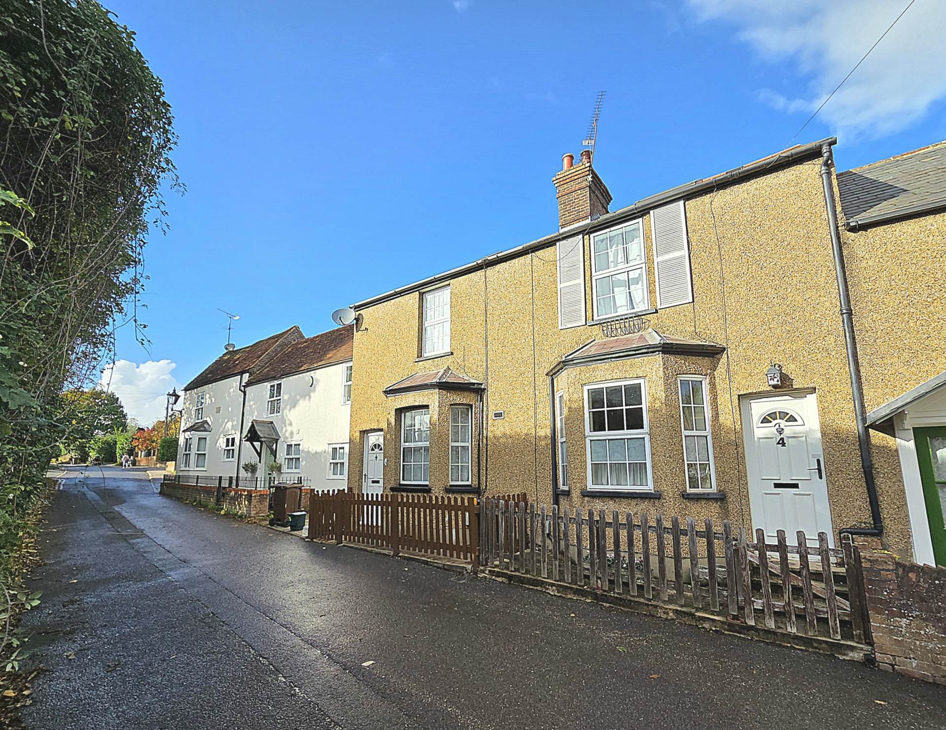 Crouch Hall Lane, Redbourn, Image 1