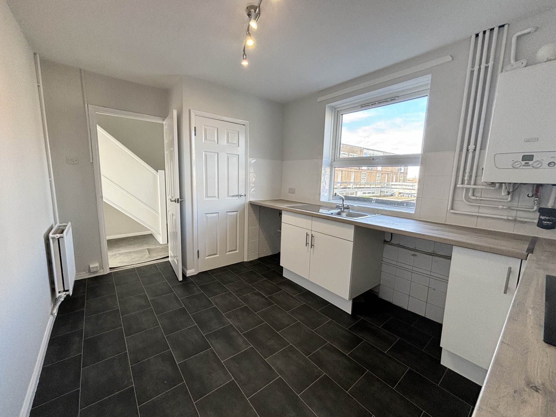 Parton Road, Aylesbury, Image 4