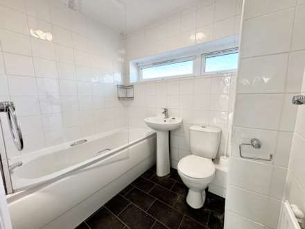 Parton Road, Aylesbury, Image 5