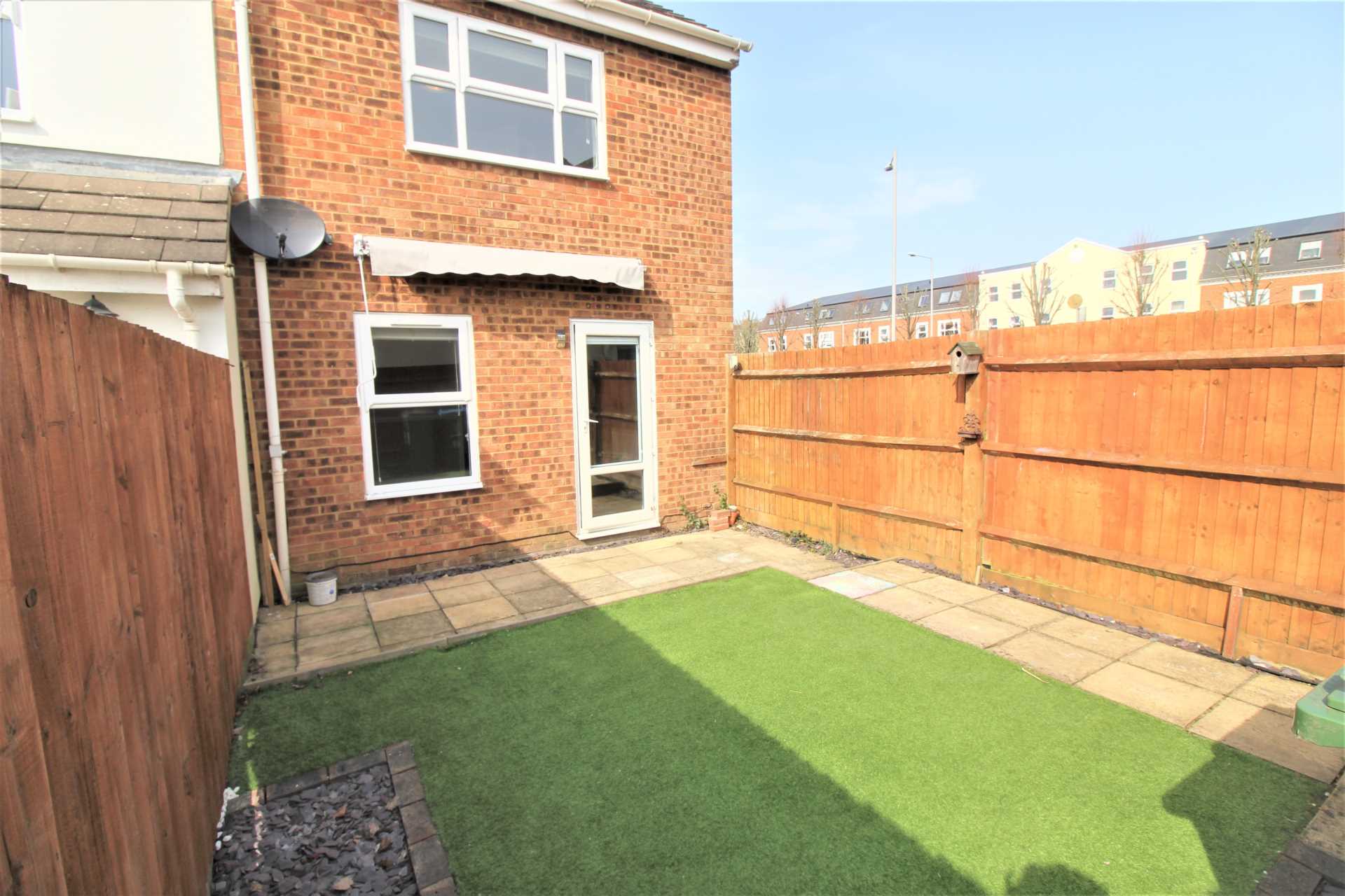 Whinchat, Aylesbury, Image 7