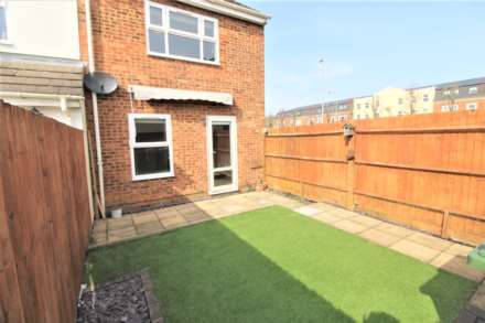 Whinchat, Aylesbury, Image 7