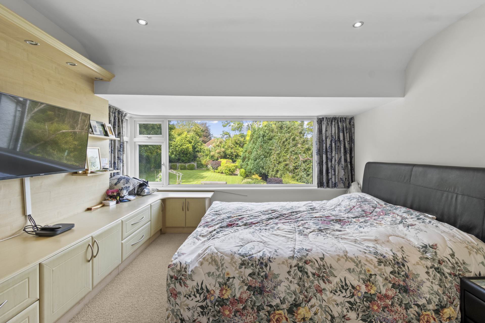 Wedderburn Road, Eastbourne, BN20 9EB, Image 25