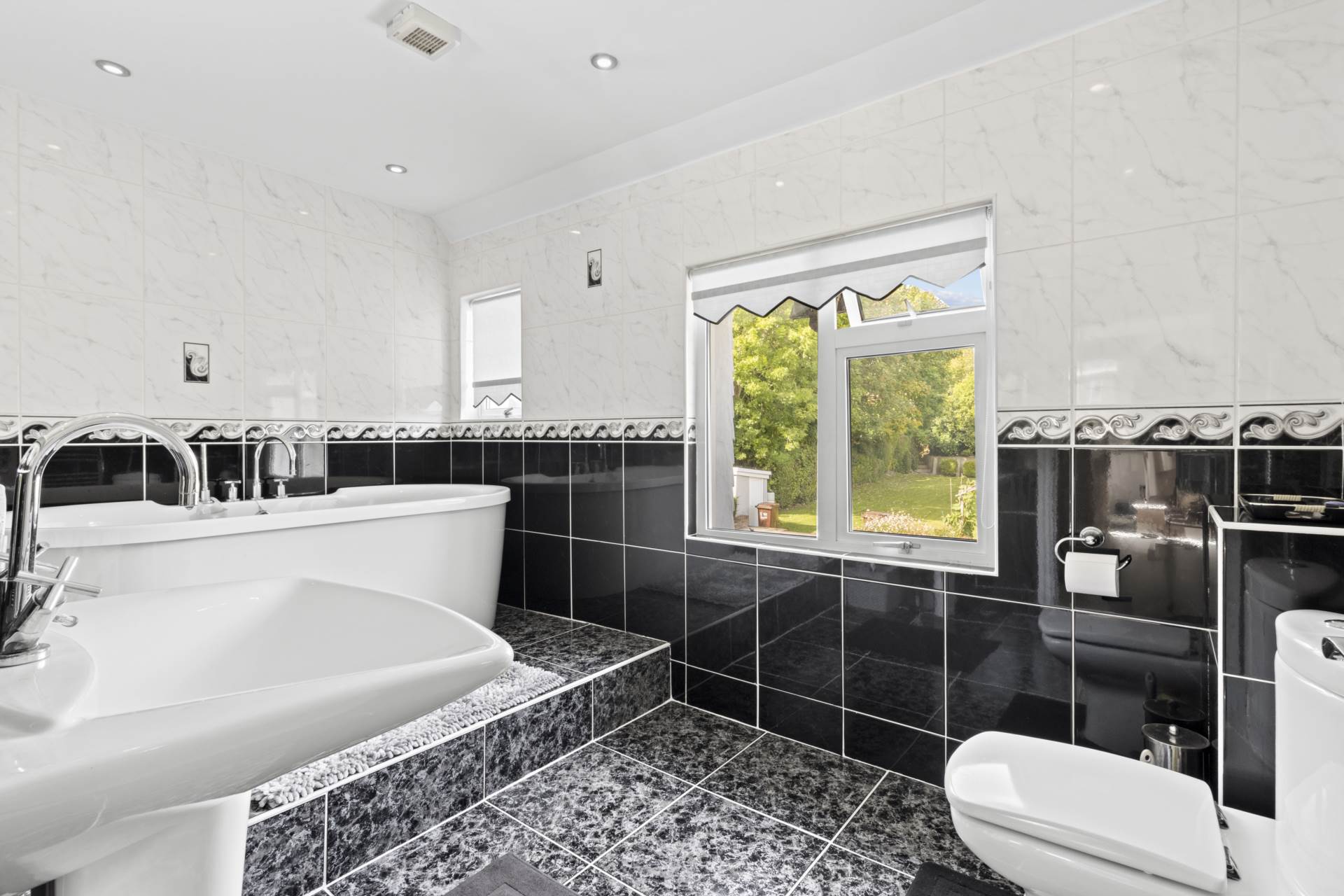 Wedderburn Road, Eastbourne, BN20 9EB, Image 9
