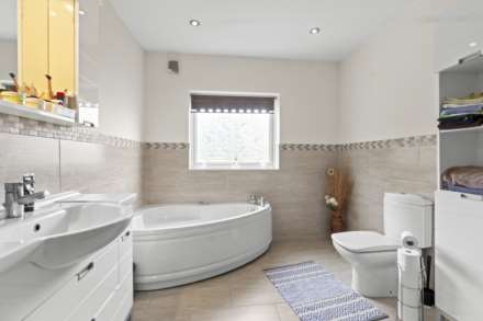 Wedderburn Road, Eastbourne, BN20 9EB, Image 30