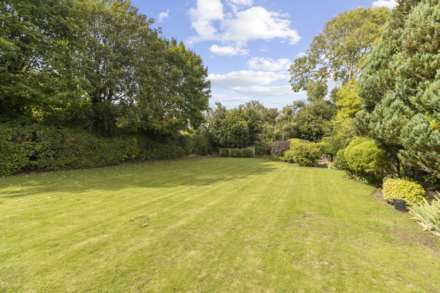 Wedderburn Road, Eastbourne, BN20 9EB, Image 33