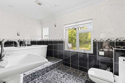 Wedderburn Road, Eastbourne, BN20 9EB, Image 9