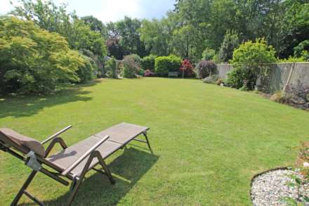14 Woodland Avenue, Eastbourne., Image 2