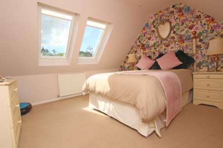 14 Woodland Avenue, Eastbourne., Image 23