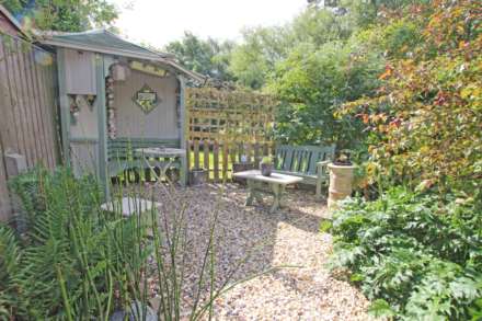 14 Woodland Avenue, Eastbourne., Image 33
