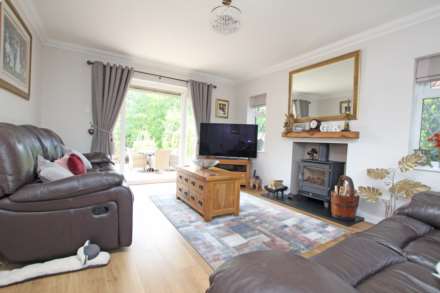 14 Woodland Avenue, Eastbourne., Image 6