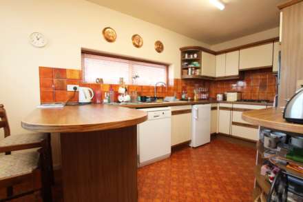 Farlaine Road, Eastbourne, BN21 1XQ, Image 4