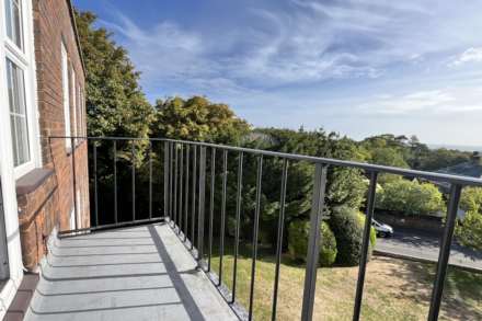 Link Road, Eastbourne, BN20 7TR, Image 4