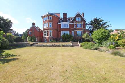 Buxton Road, Eastbourne, BN20 7LF