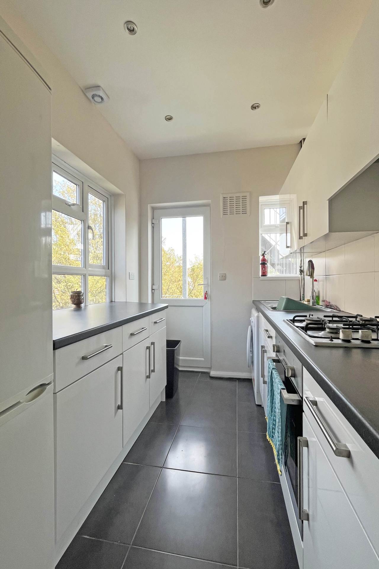 Blackwater Road, Eastbourne, BN20 7DH, Image 7