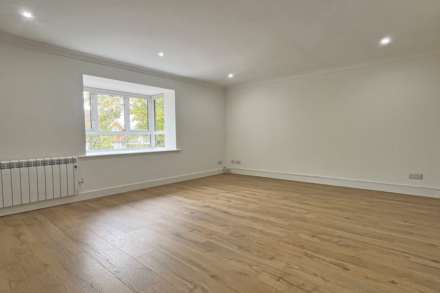 Beachy Head Road, Eastbourne, BN20 7QP, Image 11