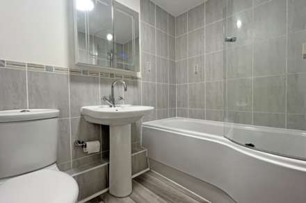 Beachy Head Road, Eastbourne, BN20 7QP, Image 4