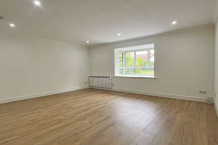 Beachy Head Road, Eastbourne, BN20 7QP, Image 5