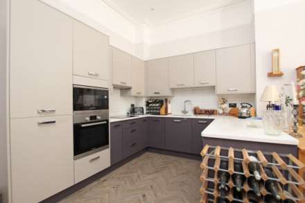 Howard Square, Eastbourne, BN21 4EW, Image 4