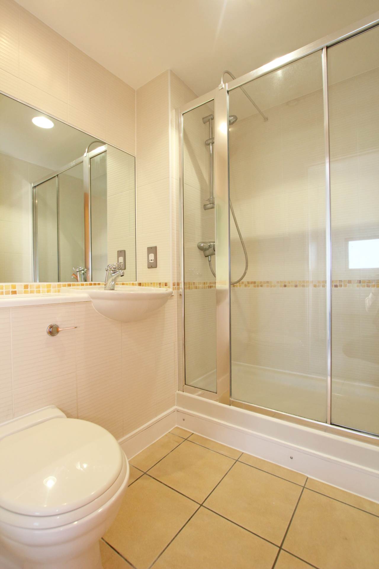 Midway Quay, Eastbourne, BN23 5DA, Image 10