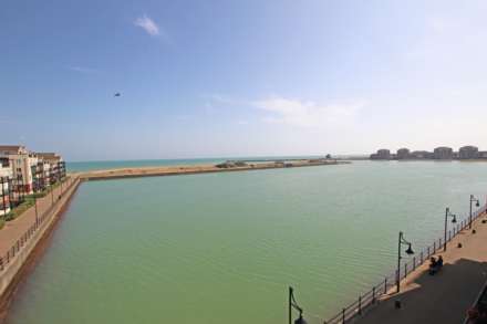 Midway Quay, Eastbourne, BN23 5DA, Image 7