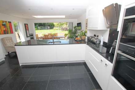 Decoy Drive, Eastbourne, BN22 9PP, Image 13