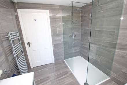 Decoy Drive, Eastbourne, BN22 9PP, Image 20