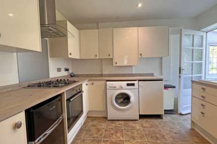 Downsview Close, East Dean, BN20 0DT, Image 12