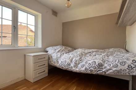 Downsview Close, East Dean, BN20 0DT, Image 9
