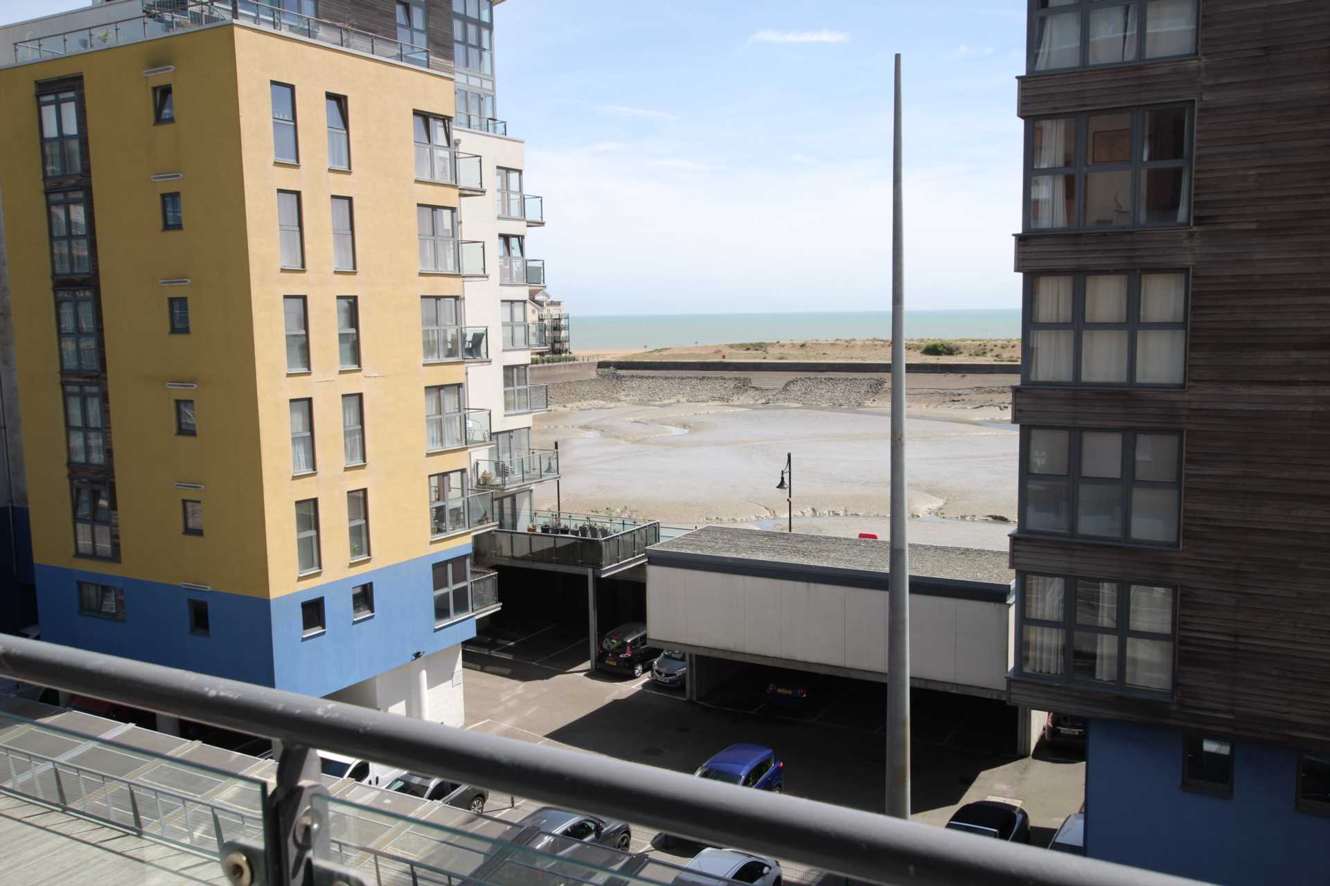Midway Quay, Eastbourne, BN23 5DG, Image 8