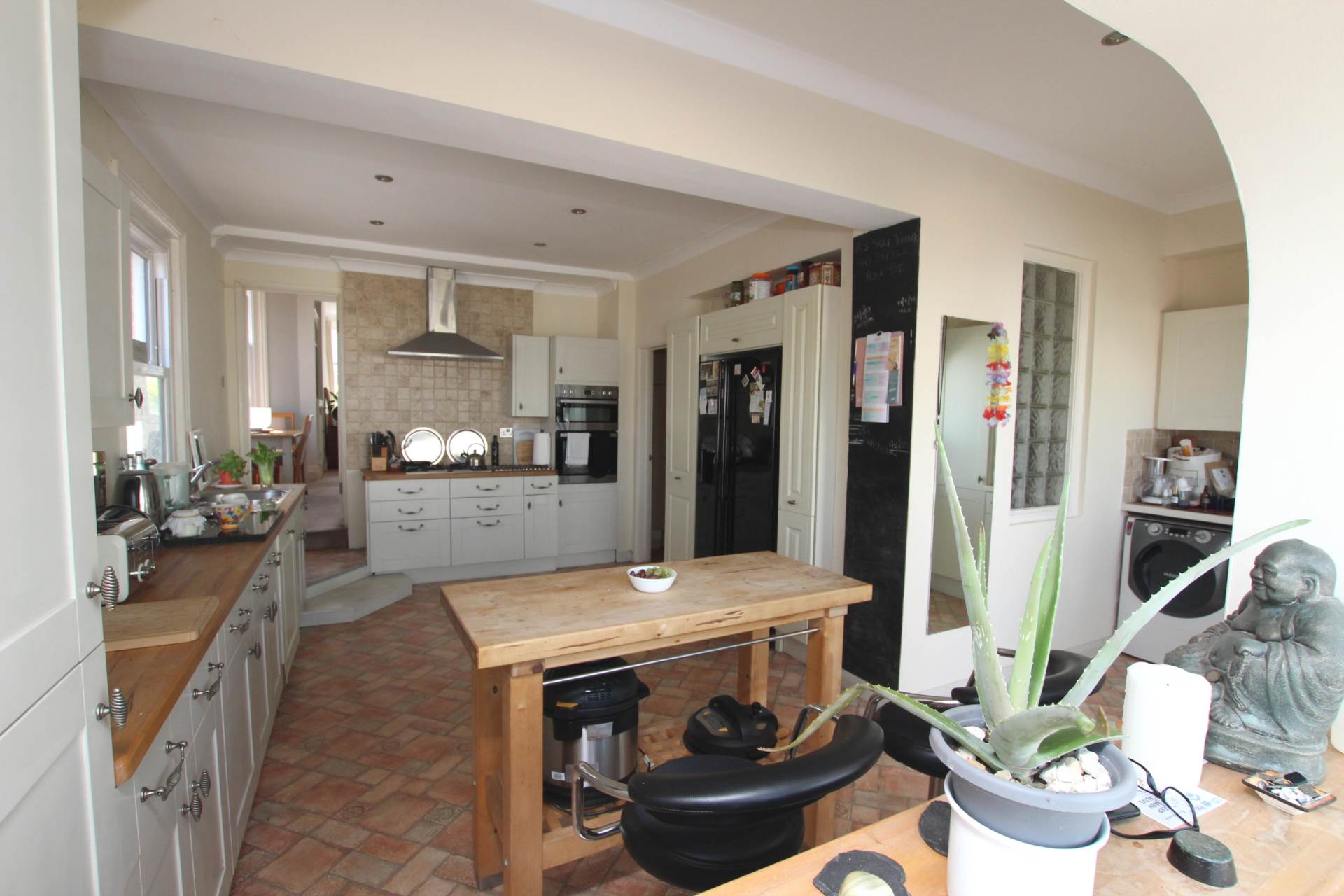 Cliff Road, BN20 7RU, Image 15